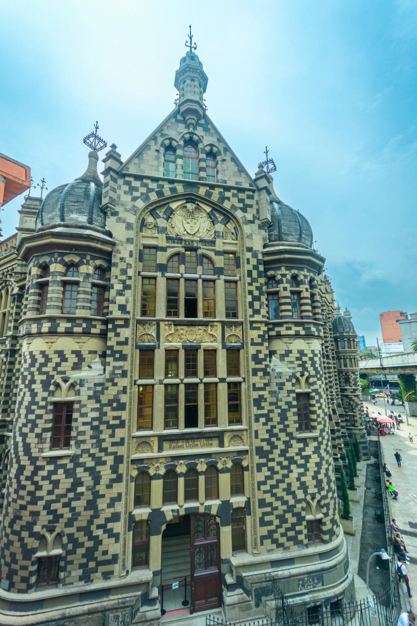 Hotel Mándala Botero Medellín